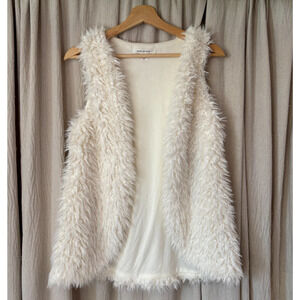 Belle du Jour Faux Fur Vest Small Cream White Open Front Fluffy Boho Festival